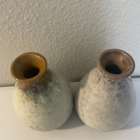 Lot of 2 ANTHROPOLOGIE Ceramic Small 4.5" Glazed Bud Vases - Picture 2 of 8